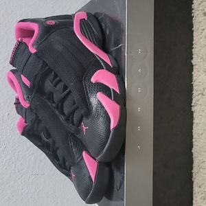 Girls Jordan 14 Retro *GS* .